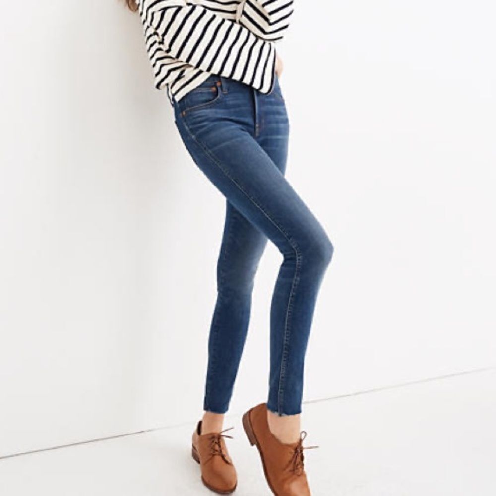 𝅺madewell 9” Skinny Jeans Raw Hem 25